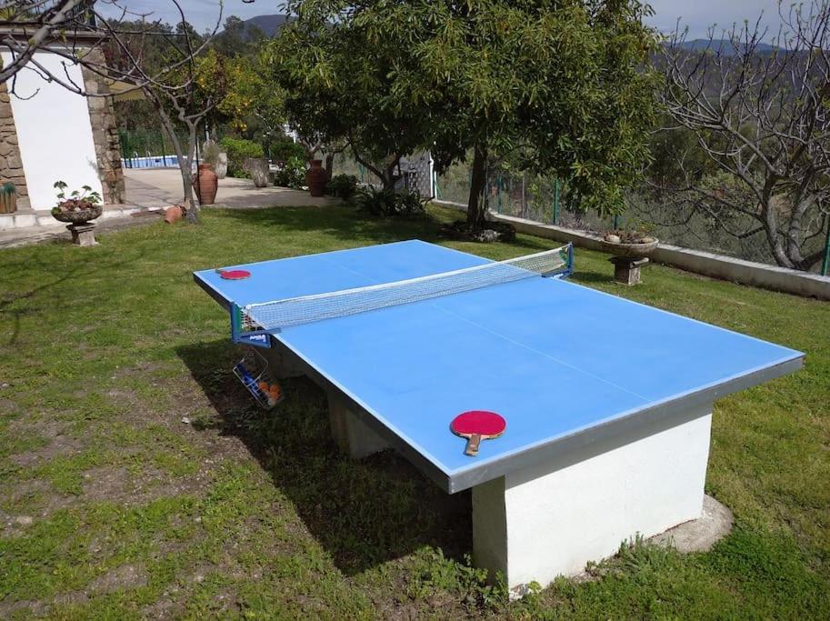 Aloja. entero El Mirador de Acebo 4 estrellas piscina Exterior foto